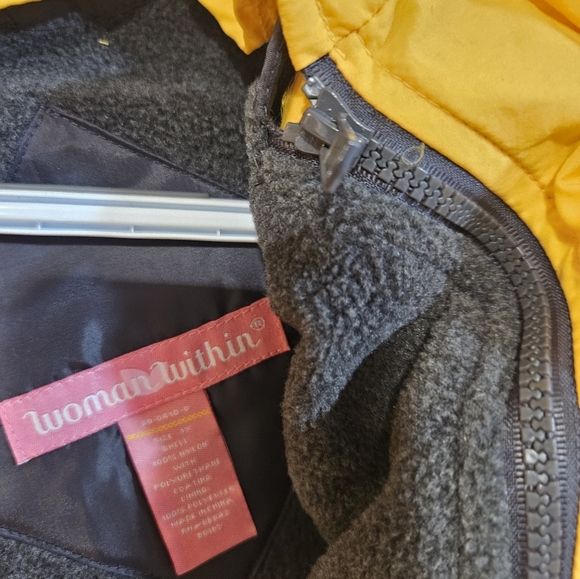 Women Within Bramd New Yellow 2 In 1 Jacket - Picture 8 of 13